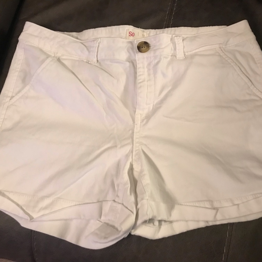 Juniors So white shorts size 11